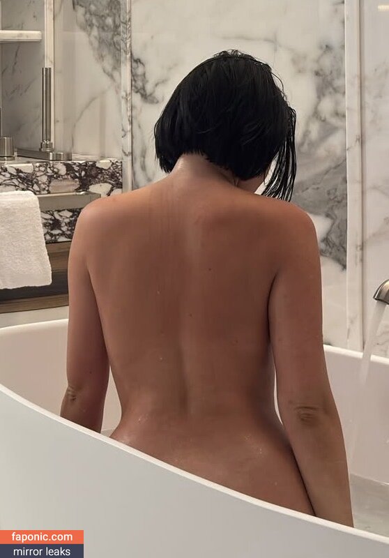 Agathe Auproux, agatheauproux, atagheauproux, https: Nakenläckor  Foto #32