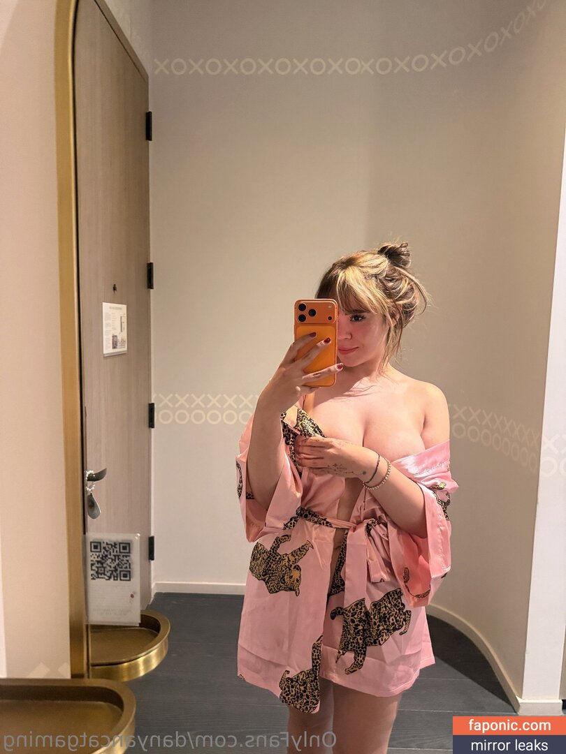 DanyanCat, DanyanCatGaming, dannyancat, danyancatsq, https: Nakenläckor OnlyFans/Patreon Foto #98