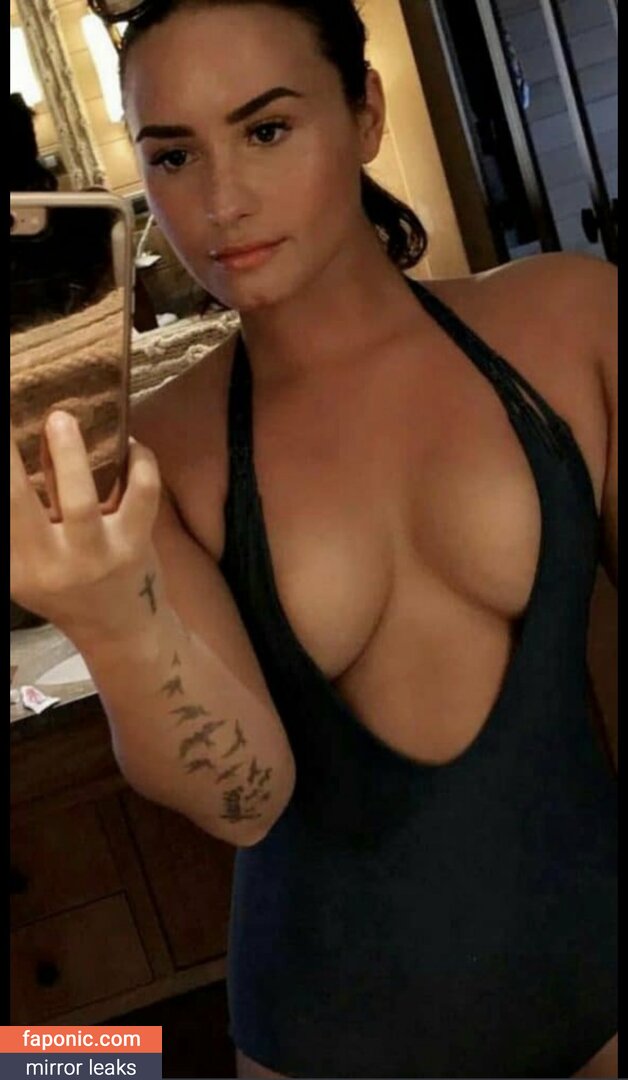 Demi Lovato, ddlovato, https:, tonia_williams Nakenläckor OnlyFans Foto #10
