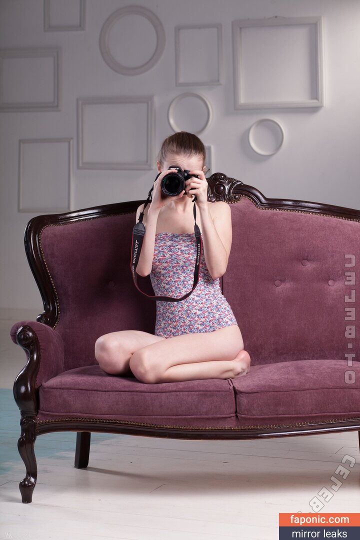 Emily Bloom, emilybloomshow, theemilybloom Nakenläckor OnlyFans/Patreon Foto #5448