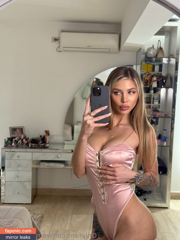 Romina Malaspina, https:, romimalaspina Nakenläckor OnlyFans Foto #123