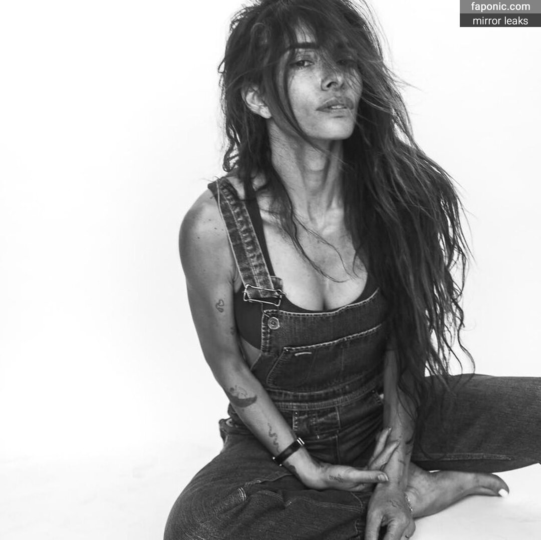 Sarah Shahi, sarahshahi Nakenläckor  Foto #90