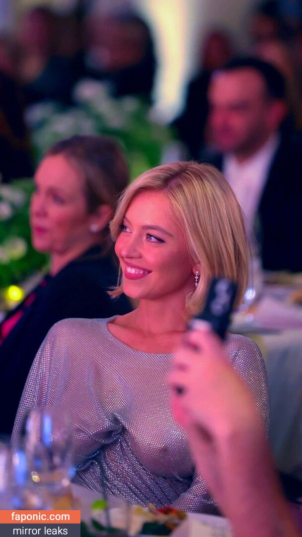 Sydney Sweeney, gal_gadot, https:, sydney_sweeney Nakenläckor OnlyFans Foto #474