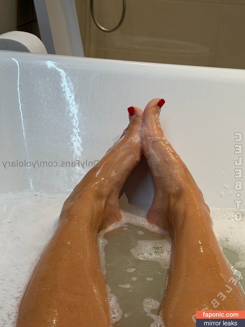 Yololary, https:, loewelary, yololaryy, yoloschnitzelx Nakenläckor OnlyFans Foto #1