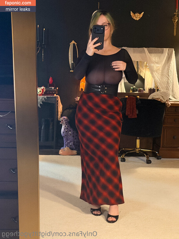 Bigtittygothegg, goth.egg, goth__egg, https: Nakenläckor OnlyFans Foto #118