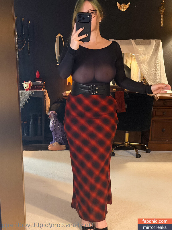 Bigtittygothegg, goth.egg, goth__egg, https: Nakenläckor OnlyFans Foto #119