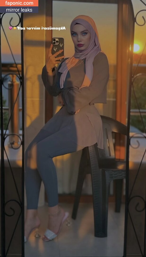 heliosari, heliosri, sariikubraa Nakenläckor  Foto #33