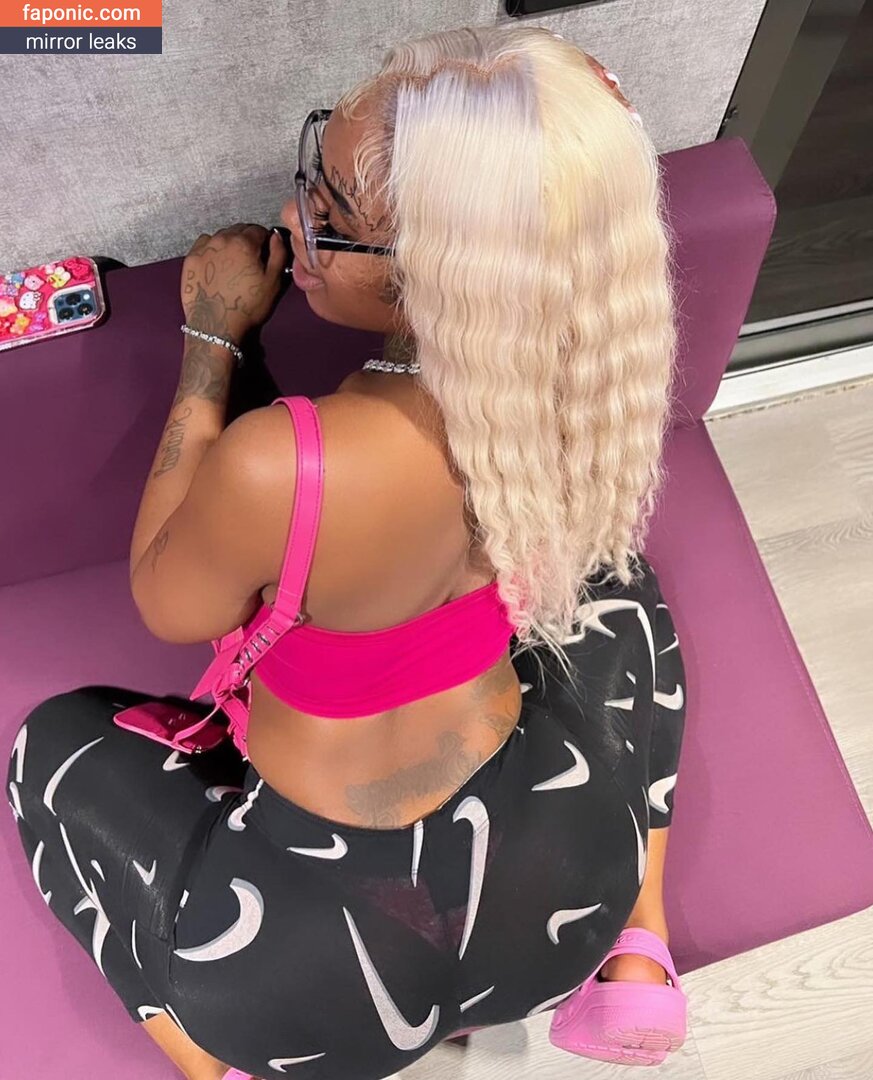 Sexxy Red, sexyred_mc, sexyyred Nakenläckor OnlyFans Foto #24