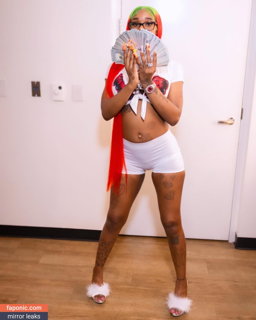 Sexxy Red, sexyred_mc, sexyyred Nakenläckor OnlyFans Foto #31