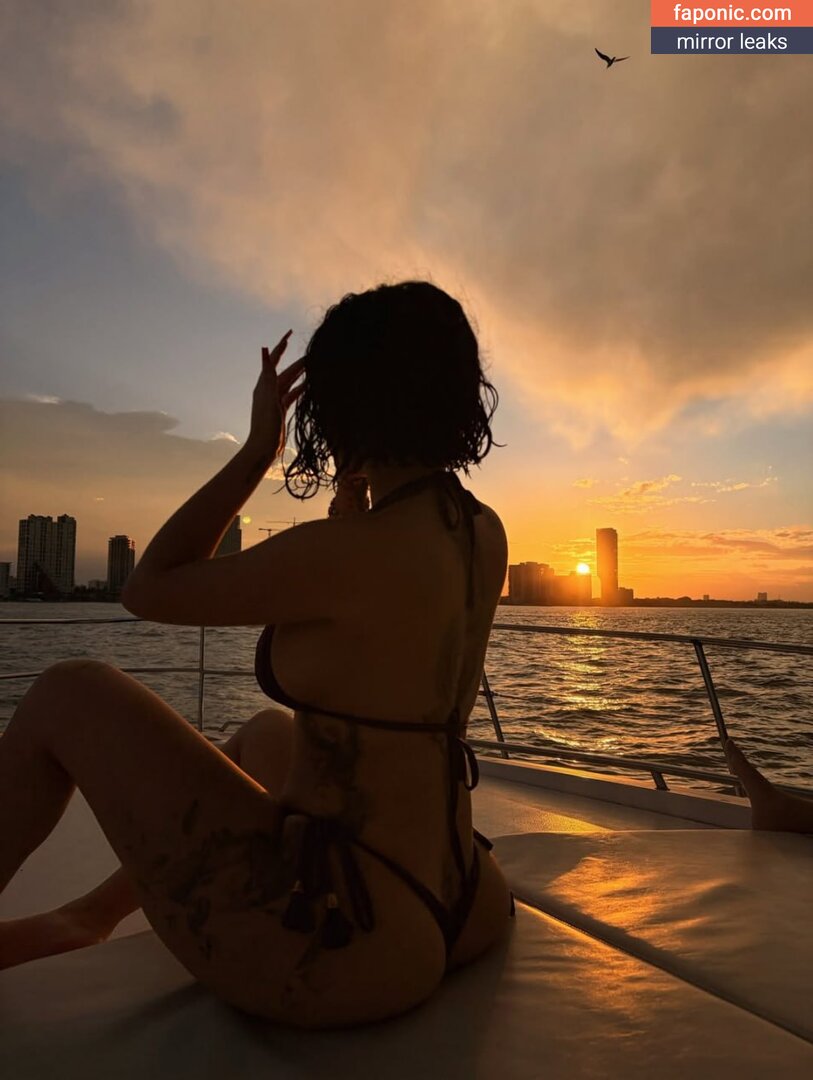Malu Trevejo, https:, malutrevejo, malutrevejo18, malutrevejomusic Nakenläckor OnlyFans Foto #203