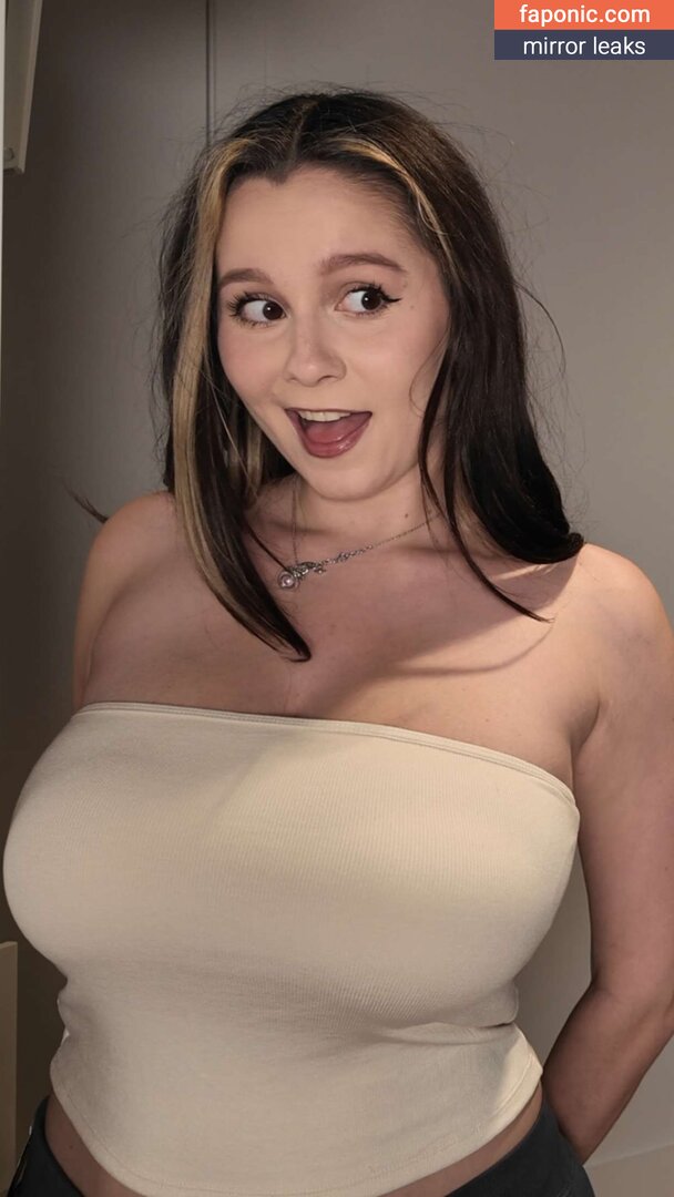Yellz0, Yellz1, bigtittygothegg, yellz Nakenläckor OnlyFans/Patreon Foto #31