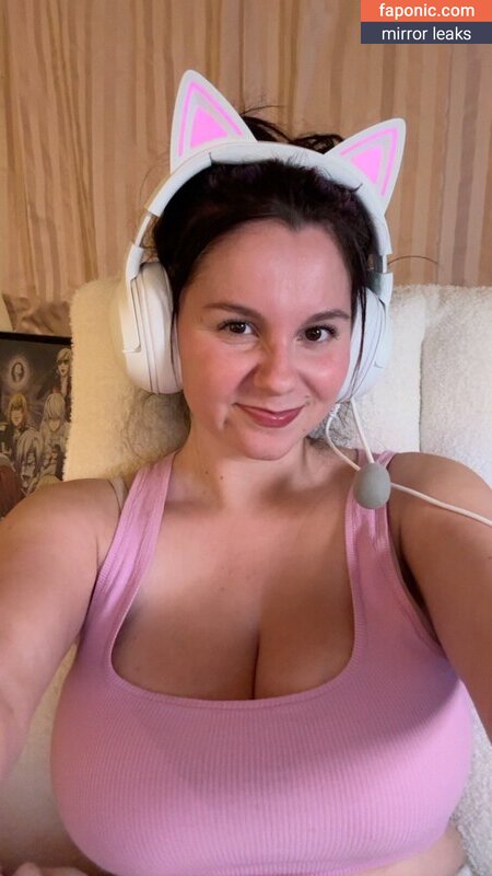 Yellz0, Yellz1, bigtittygothegg, yellz Nakenläckor OnlyFans/Patreon Foto #322