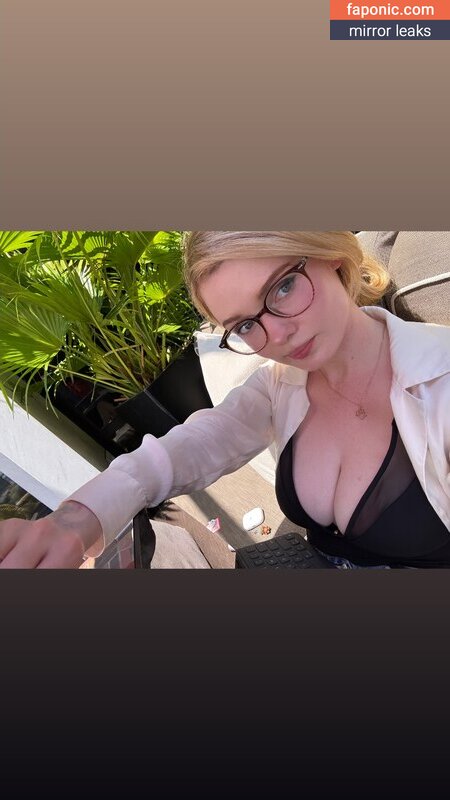Avalon Warren, avalon_love, avalonwarren, avalonwarrenn Nakenläckor OnlyFans/Patreon Foto #1