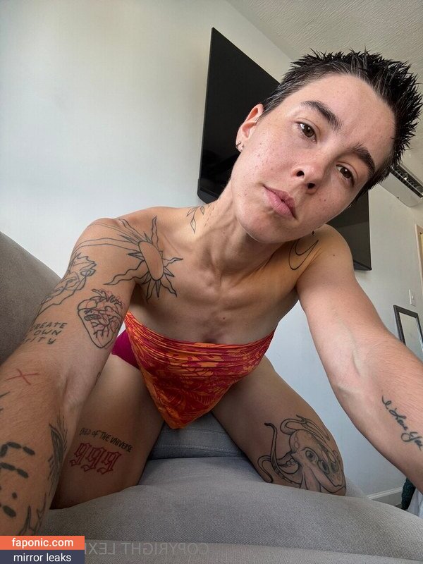 Lexiepeterss, sexylexie Nakenläckor OnlyFans Foto #6