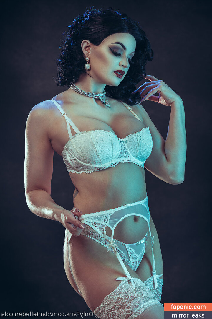 Danielle Denicola, danielledenicola, danielledenicolaofficial, danielledenicolavip, daniellednicola, https: Nakenläckor OnlyFans/Patreon Foto #69