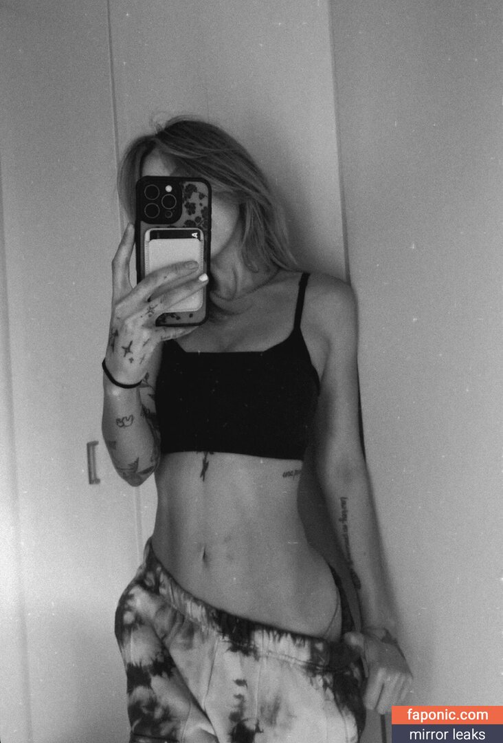 Allieesaur, allieerexy Nakenläckor  Foto #1