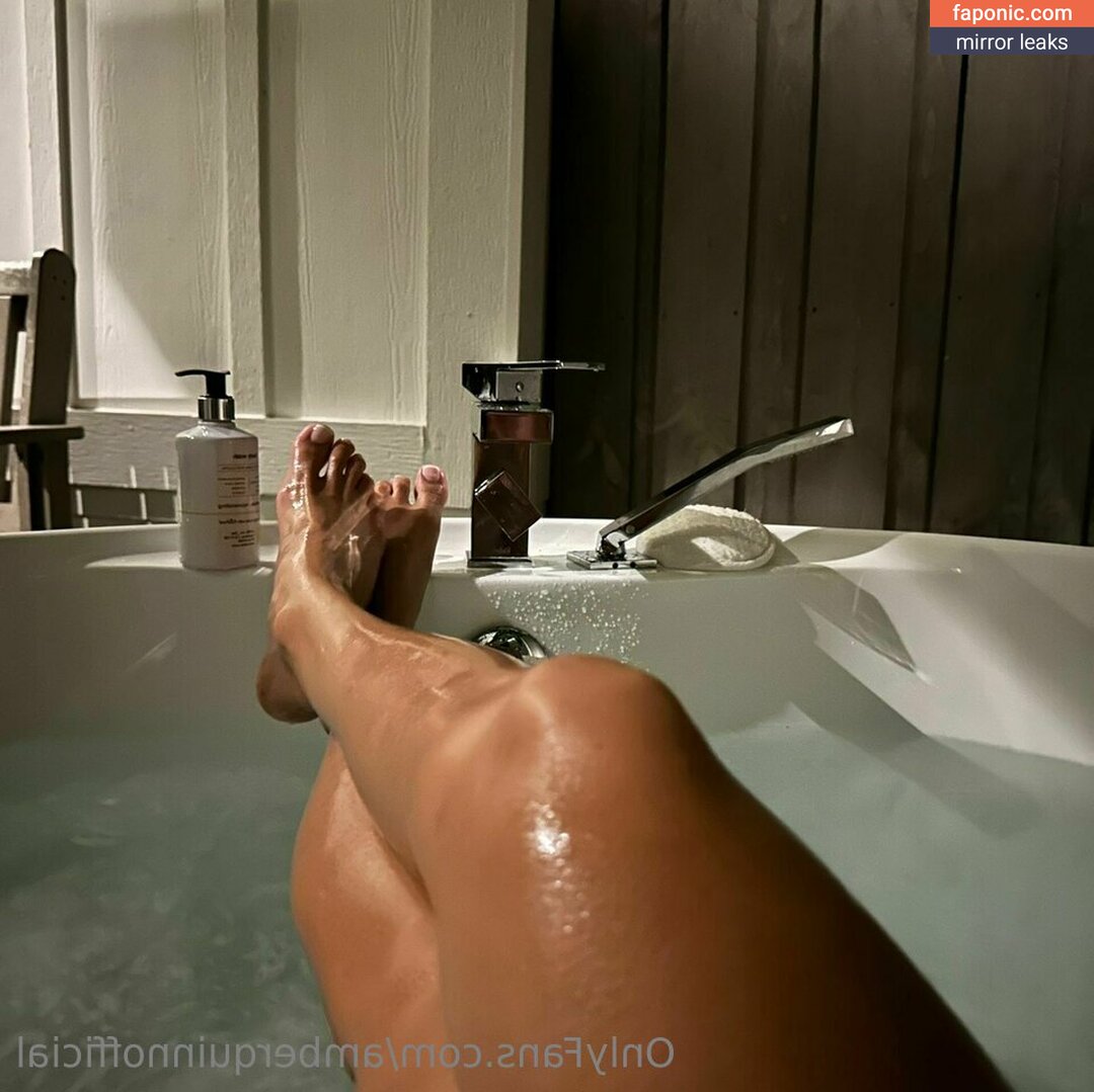 Amber Quinn, CryptowithAmber, amberquinnofficial, https: Nakenläckor OnlyFans Foto #54
