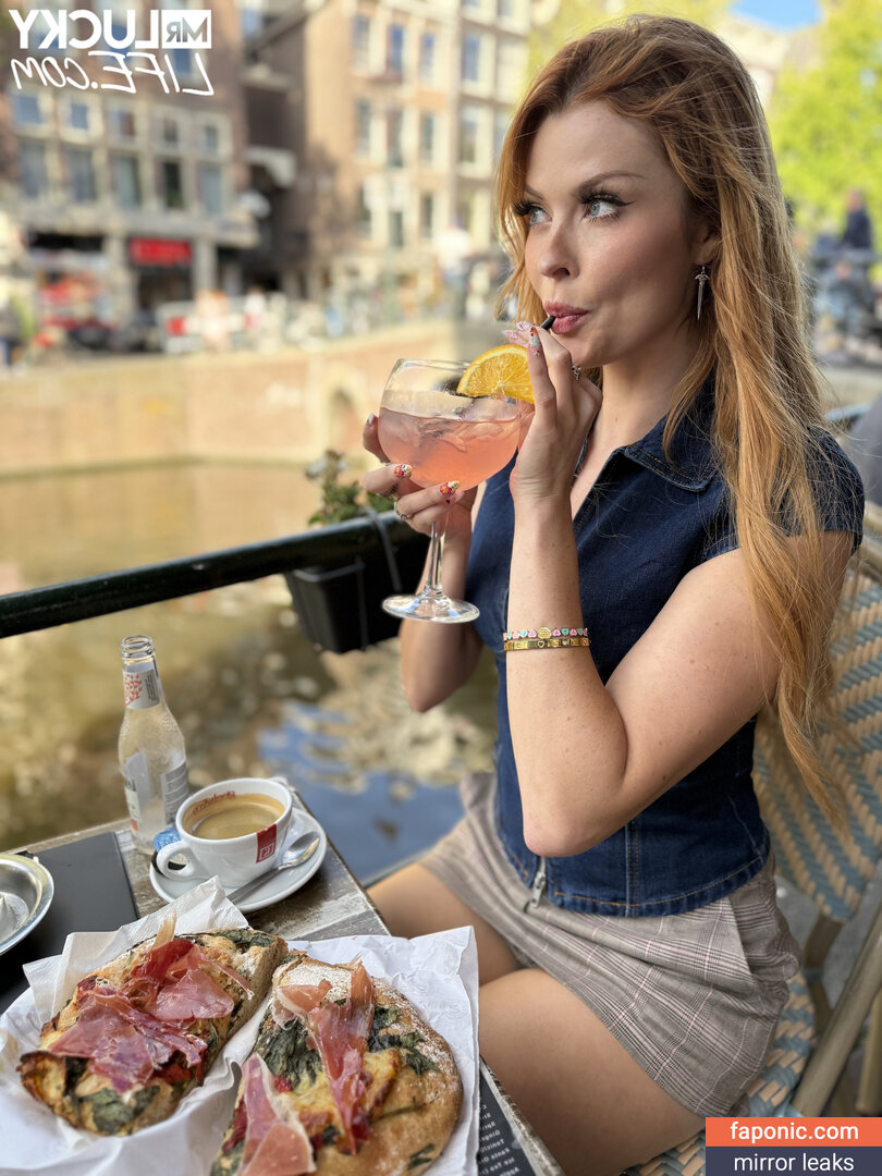 Elly Clutch, PeachGoneWild, ellyclutch, ellyclutchh Nakenläckor OnlyFans Foto #139