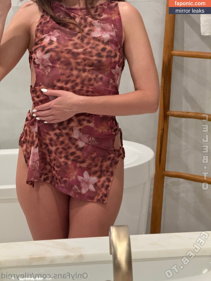 Riley Reid, RileyReidTikTok, hellorileyreid, rileyreidx3 Nakenläckor OnlyFans Foto #2788