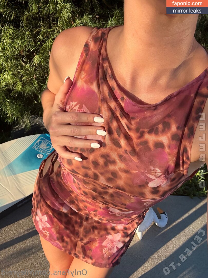 Riley Reid, RileyReidTikTok, hellorileyreid, rileyreidx3 Nakenläckor OnlyFans Foto #2944