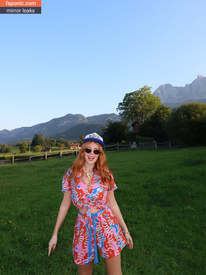 German tv host, Palina Rojinski, action, https:, palinski Nakenläckor OnlyFans Foto #153