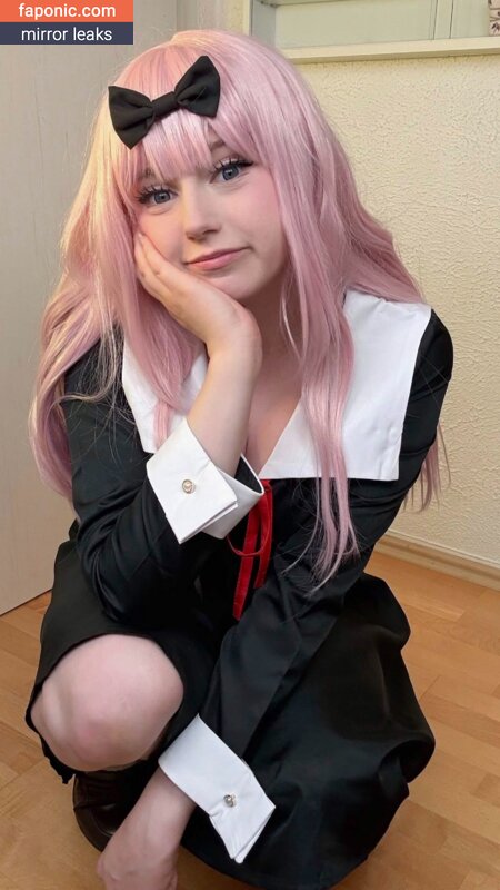 Upminaa, https: Nakenläckor  Foto #286