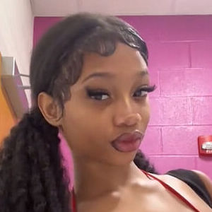 Elle Tolbert